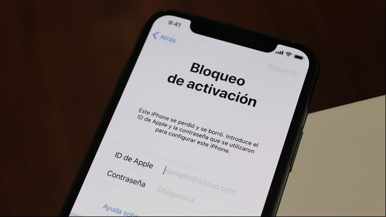 Cómo saber si un iPhone está bloqueado por iCloud