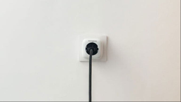 Enchufes inteligentes: cómo encender la estufa desde tu iPhone, sin salir de la manta