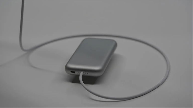 La batería de las Apple Vision Pro se llamará "Magic Battery"