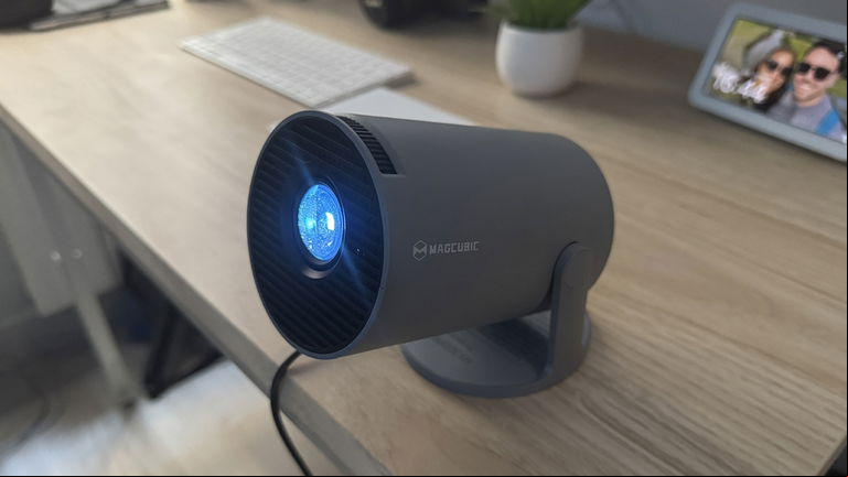 Me he comprado el proyector viral de TikTok, ¿es tan bueno como dicen?
