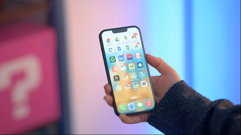 El iPhone más vendido y recomendado de Amazon cuesta poco más de 300 euros y es un auténtico chollo
